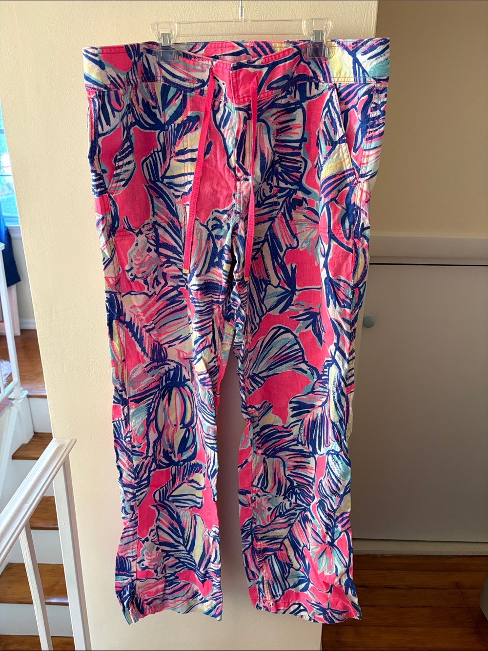 Vibrant Lilly Pulitzer Linen Pink Tropical Print Wide-Leg Pants
